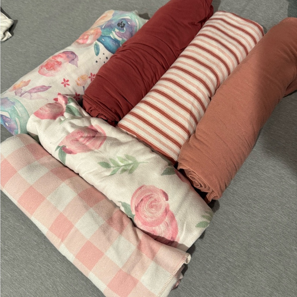 Copper pearl swaddle blankets - Picture 3 of 5